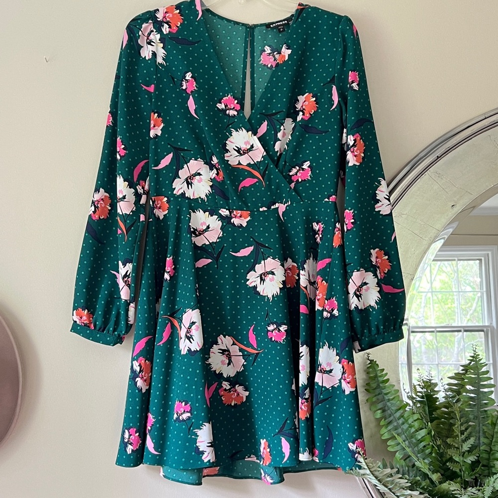 Express Floral Green Long- Sleeve Spring Dress